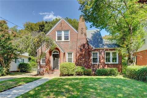 934 Larchmont Crescent, Norfolk, VA 23508