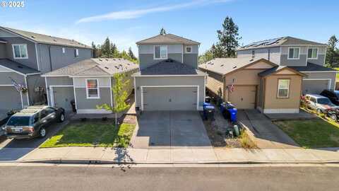 330 FOREST LN, Molalla, OR 97038