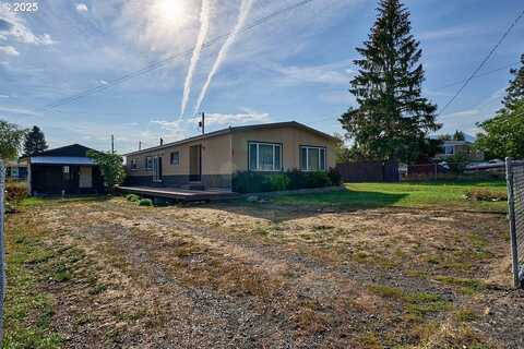 402 S EAST ST, Joseph, OR 97846
