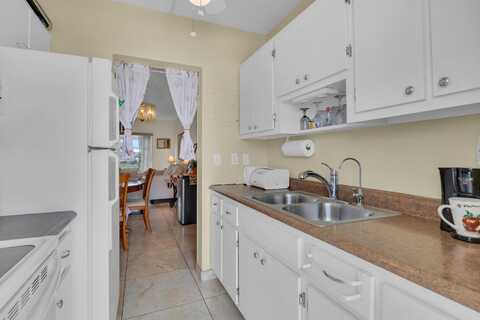 2700 W Golf Boulevard, Pompano Beach, FL 33064