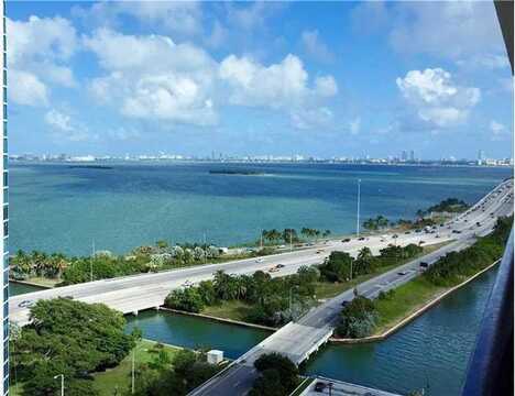 600 NE 36th Street NE, Miami, FL 33137