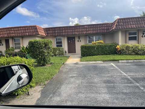 5725 Fernley Drive E, West Palm Beach, FL 33415