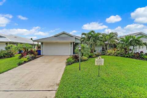 12787 SE Pinehurst Court, Hobe Sound, FL 33455