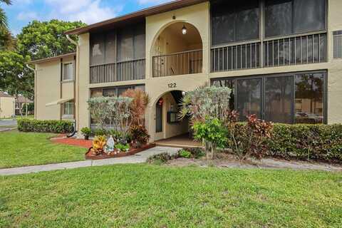 122 Lake Pine Circle, Greenacres, FL 33463