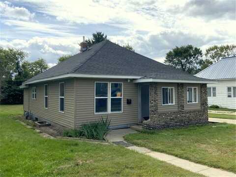 128 Dakota Avenue SE, Staples, MN 56479