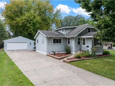1212 S Grove Avenue, Owatonna, MN 55060