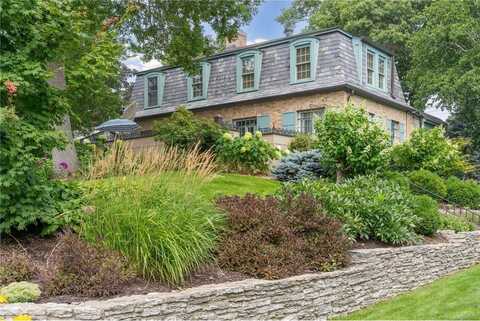 123 Minnetonka Avenue S, Wayzata, MN 55391