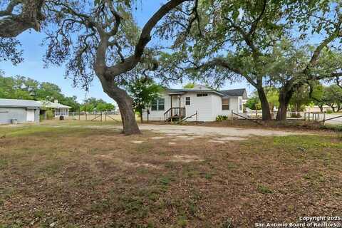 1221 mesquite, Blanco, TX 78606