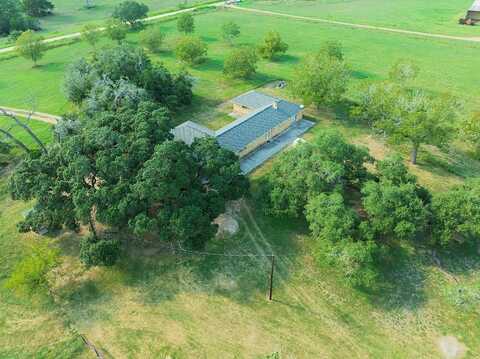 341 County Road 233, Schulenburg, TX 78956