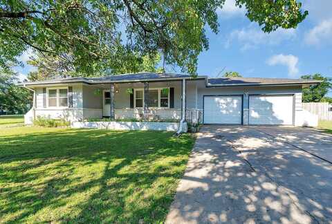 619 Columbus Ave, Newton, KS 67114