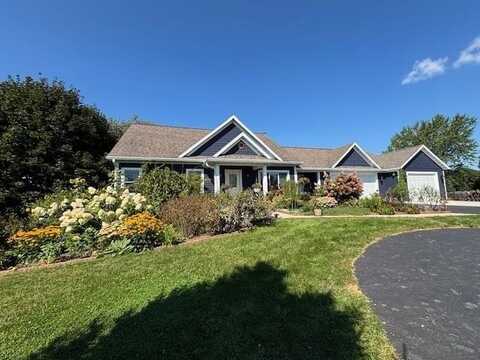 N5942 Cass Court, Green Lake, WI 54941