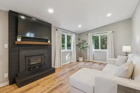 11121 N Arthurs Drive, Edgerton, WI 53534