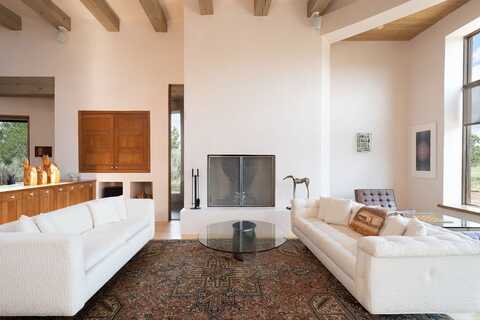 18 Bishops Dome, Santa Fe, NM 87506
