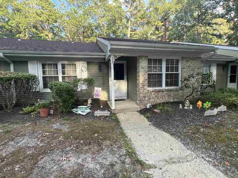 152 Club Pl, Galloway Township, NJ 08205