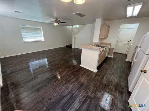 935 Sagewood, San Marcos, TX 78666