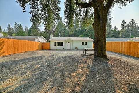 221 Acorn Street, Merlin, OR 97532