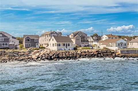 28 Glenwood Avenue, Narragansett, RI 02882