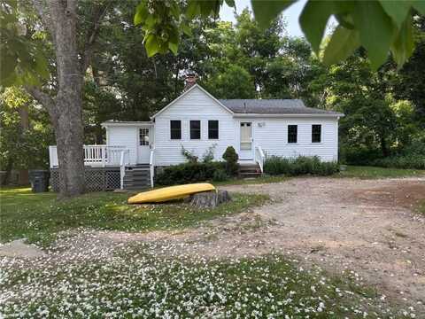 7042 Flat River Road, Coventry, RI 02827