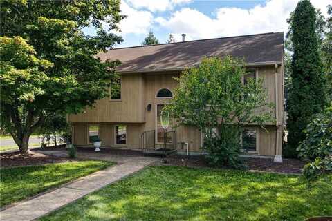 27 Saddlebrook Drive, West Warwick, RI 02893