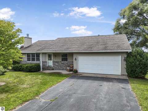 6019 Dover Lane, Traverse City, MI 49685
