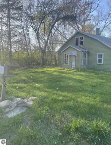 937 Hall Street, Benton Harbor, MI 49022