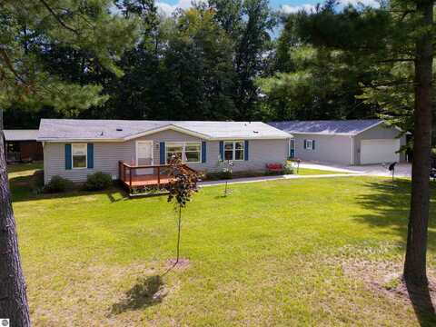 9799 W Crooked Lake Park Road, Lake City, MI 49651