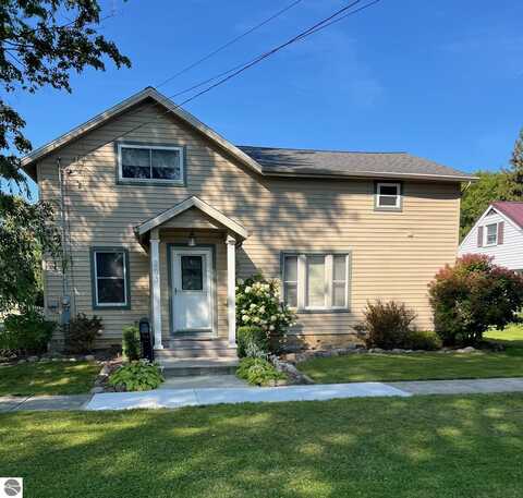 203 N Elm Street, Ithaca, MI 48847