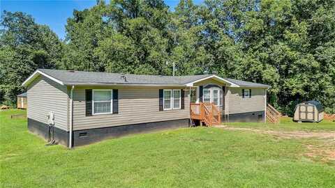 267 Uphill Lane, Boomer, NC 28606