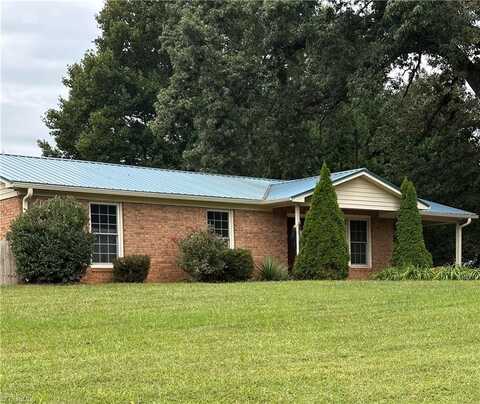 1800 Kerner Road, Kernersville, NC 27284