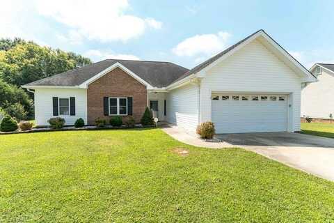 111 Hunters Horn Lane, Winston Salem, NC 27107