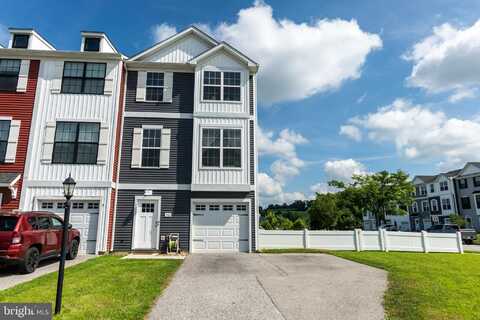 501 CHARLES AVENUE, HANOVER, PA 17331