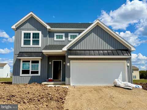 14 FAMILY DRIVE, CARLISLE, PA 17013