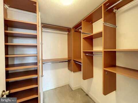 1201 N GARFIELD STREET, ARLINGTON, VA 22201