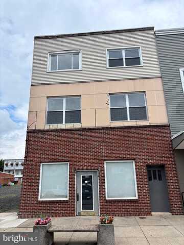 129 - !31 S OAK STREET, MOUNT CARMEL, PA 17851