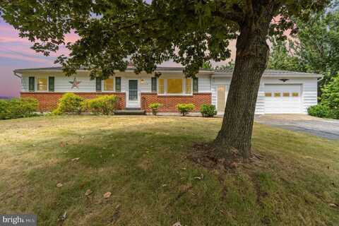 1129 EASY ROAD, CARLISLE, PA 17015