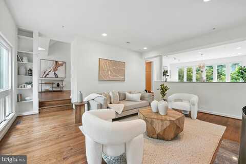 6702 OREGON AVENUE NW, WASHINGTON, DC 20015
