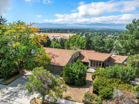 8764 S RUSSELL PARK, Cottonwood Heights, UT 84121