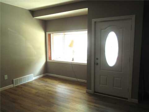 317 Beaver St, Leetsdale, PA 15056