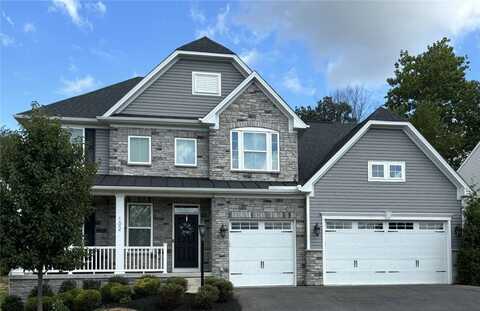 102 Cole Dr, Robinson Twp, PA 15136