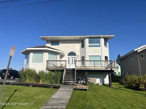 302 N 3rd Street, Petersburg, AK 99833
