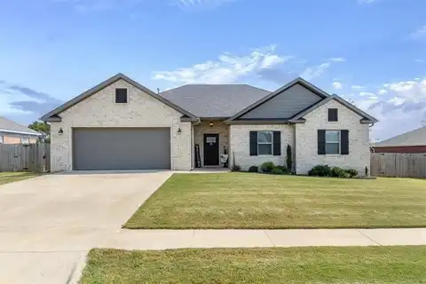 815 Custer ST, Prairie Grove, AR 72753