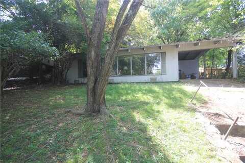 629 E Lafayette ST, Fayetteville, AR 72701