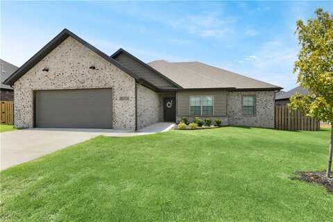1001 Laux LN, Pea Ridge, AR 72751