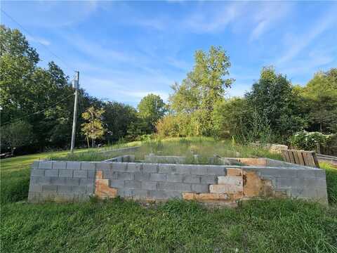 610 W Cruette Street, Iva, SC 29655