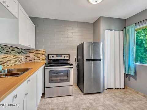 2551 W ROSE Lane, Phoenix, AZ 85017