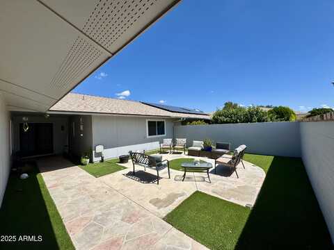 10520 W CAMPANA Drive, Sun City, AZ 85351