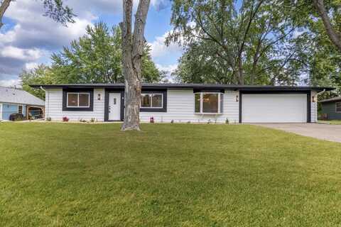 4 Circle Court, Montgomery, IL 60538
