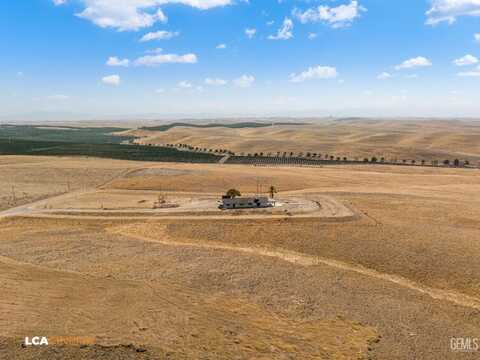 15662 Highway 65, Mc Farland, CA 93250