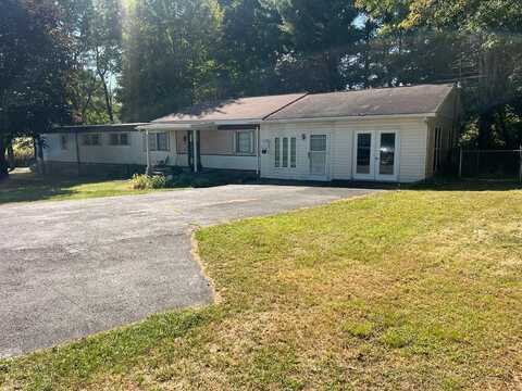 1591 Lawn Road, MEADOW BRIDGE, WV 25976
