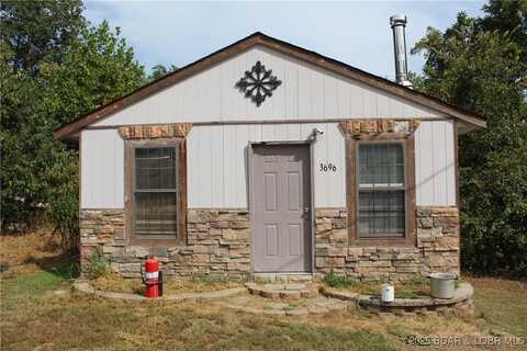 3696 Jet Drive, Stover, MO 65078